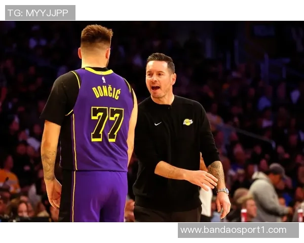 雷迪克谈东契奇表现起伏称其为球队赢得众多比赛自然会有低谷时刻