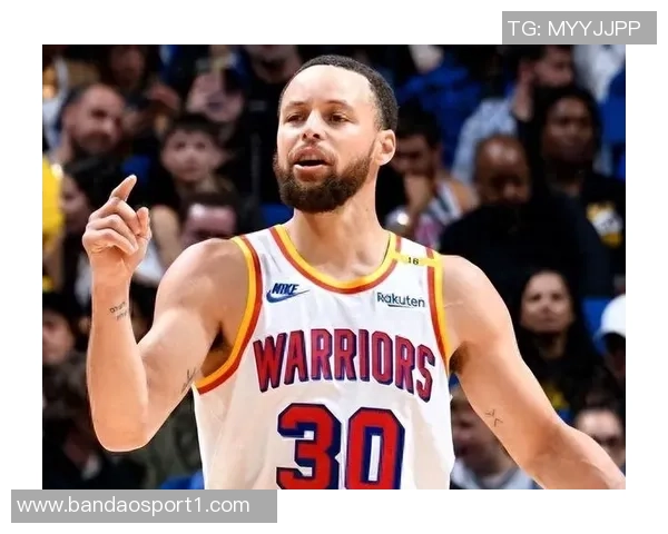 詹姆斯37岁赛季表现惊艳30场次创纪录库里得分表现对比分析