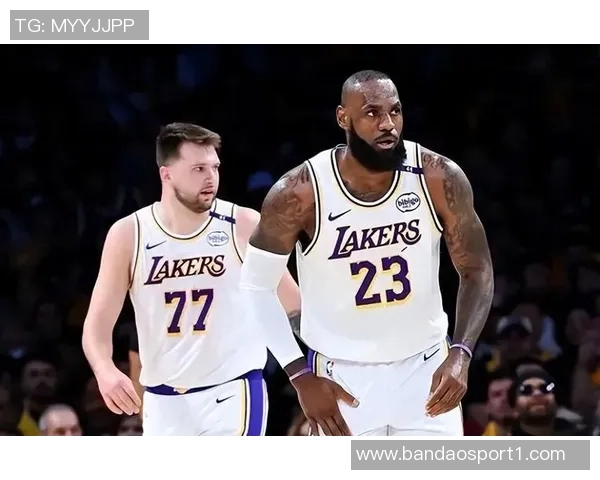 东契奇连续两场得分超过40分上一位湖人球员是詹姆斯