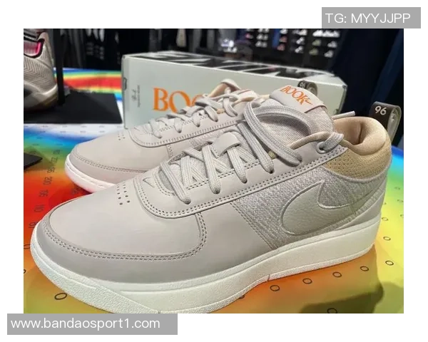 布克致敬斯派克李经典鞋款在纽约闪耀登场的Book2新作