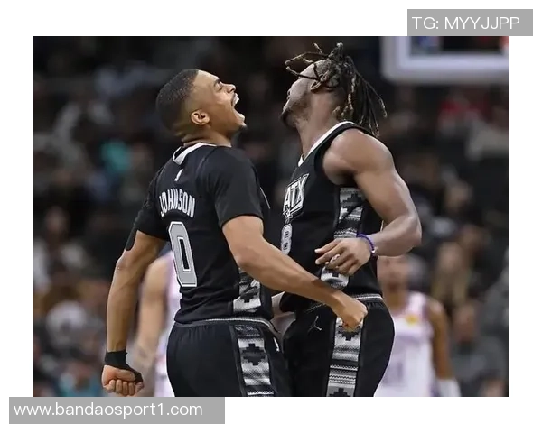 保罗的精彩表现助力马刺重回巅峰球场荣耀再现