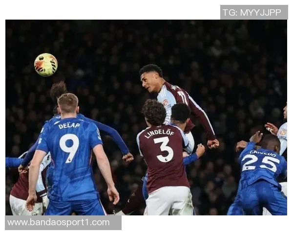 英超争冠形势紧张第2到第11名仅差4分竞争激烈